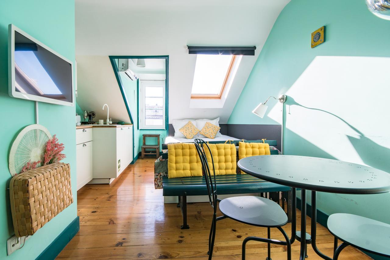 Charming Apartments In The Heart Of Lisbon Luaran gambar